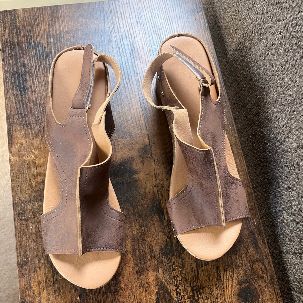 Brown Leather Women's Sandals